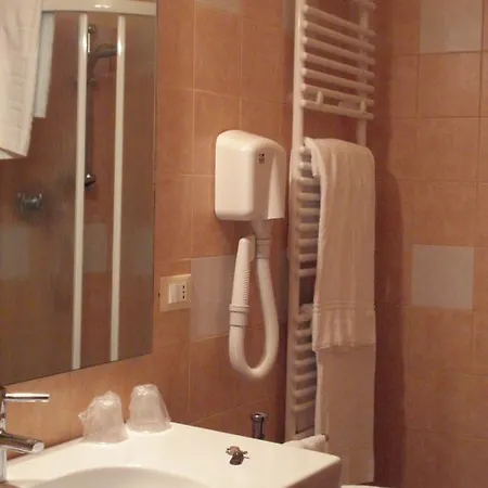 La Campana D'oro Hotel 2*
